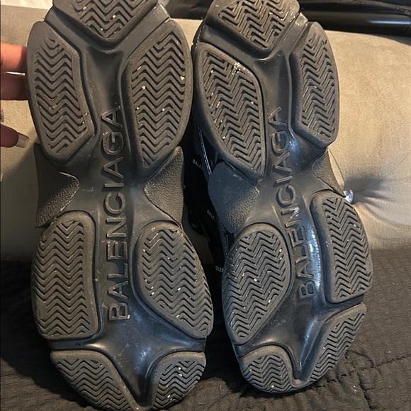 Balenciaga Black Chunky Sneakers - Picture 7 of 10